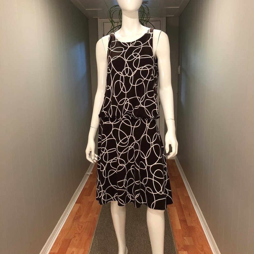Brown & White Print Sleeveless Key-Hole Dress 12